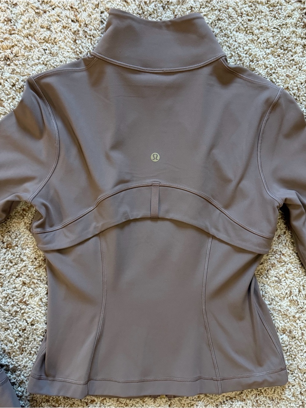 Lululemon Women’s Taupetastic/Gold Zip Define Cropped Jacket *Nulu. Size 6. NWOT - Picture 9 of 16